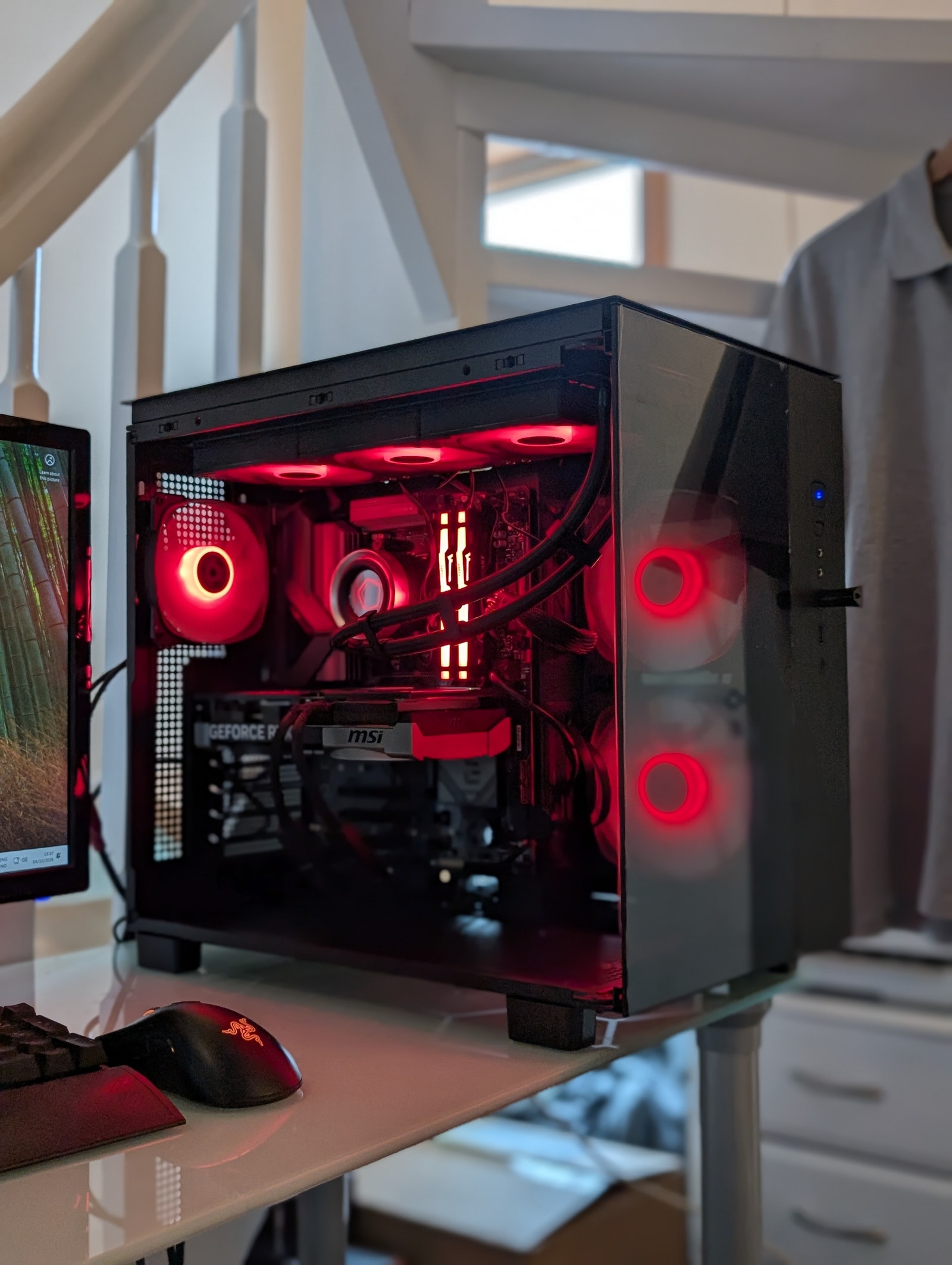 (Nesten Ny) 5070 | 9600x | 2tb | WIFI